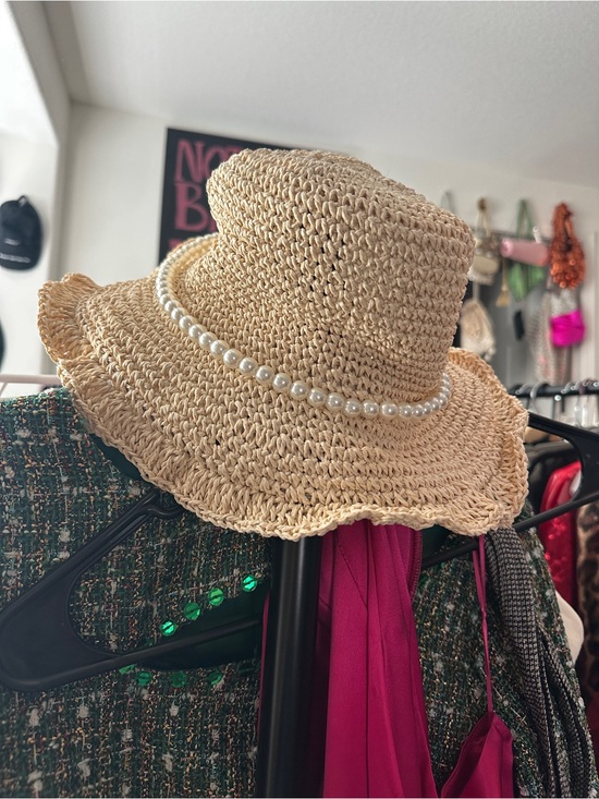 Urban Revivo Accessories - Pearl-Trim Woven Sun Hat in Beige